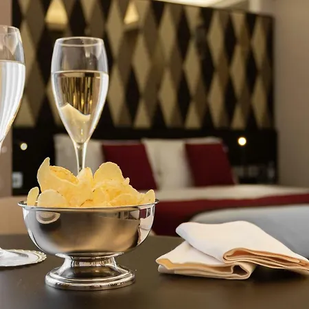 Ξενοδοχείο Harry's Bar Trevi & Restaurant 5*