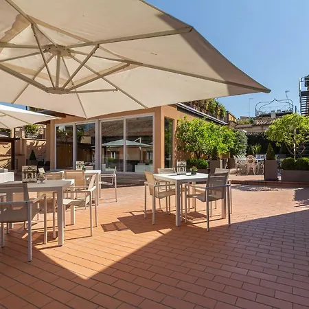 Ξενοδοχείο Harry's Bar Trevi & Restaurant 5*