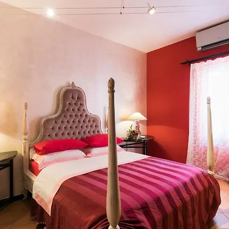 Marcoaurelio49 Aparthotel