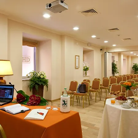 Diana Roof Garden 4*