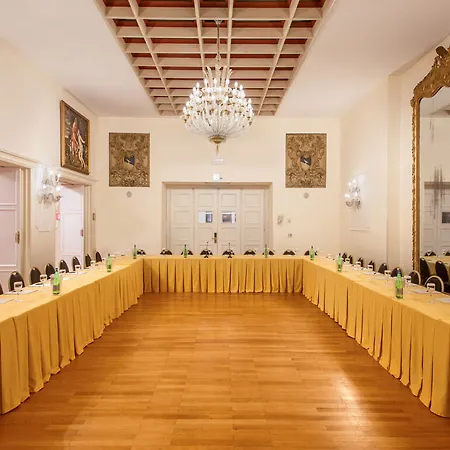 Savoy 4* Ρώμη