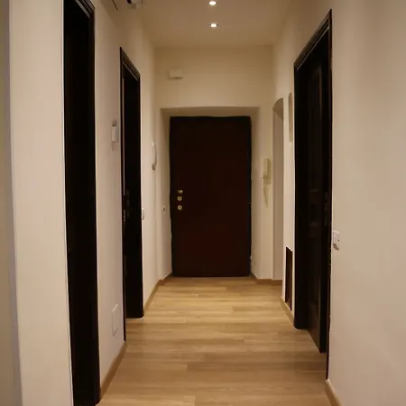 R.t. House's * Ρώμη