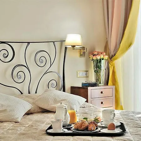 Le Clarisse Pantheon 3* Rome