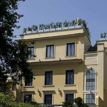 Western Cinemusic Hotel 4*