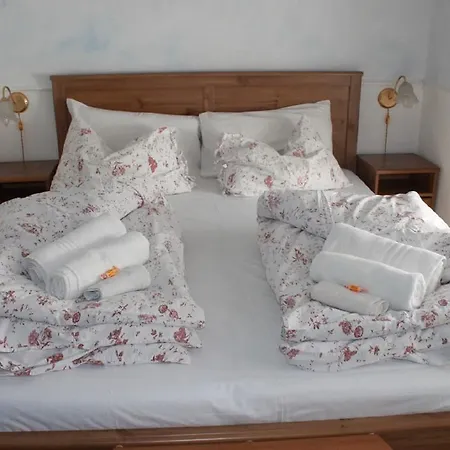 Hotel Aga 2*