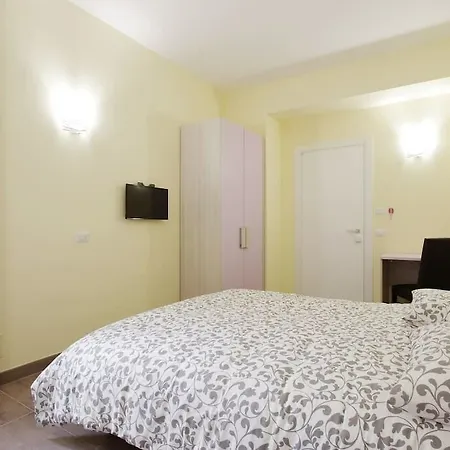 Affittacamere Homesuitehome 3*