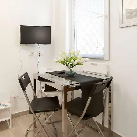 Apartment Condotti *