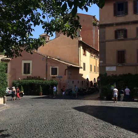 Moroni Trastevere Cozy *