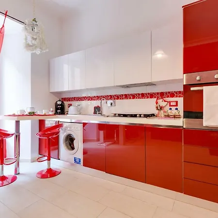 Apartment New In! Sophie At Colosseum *