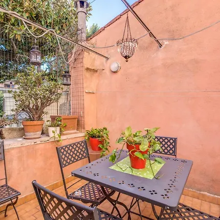 Apartment O Casa Fienaroli 2 Rome