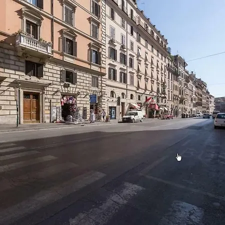 Apartment Center, Rione Monti, *