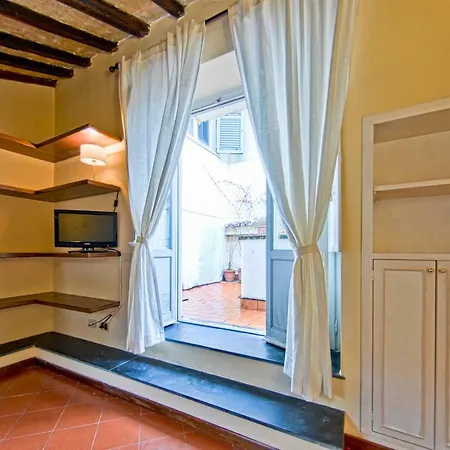 Luxury Pantheon Apartment Rom