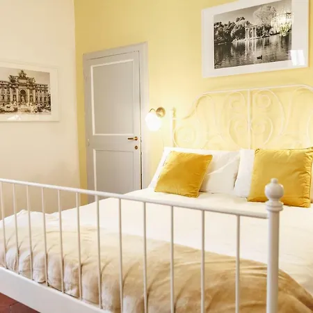 Rondanini Apartment Rome