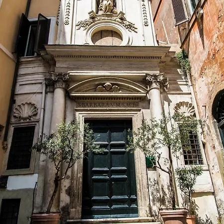 H-aviva Giubbonari Rome