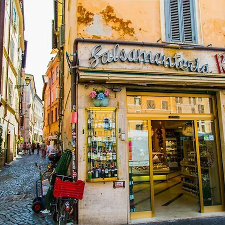 H-aviva Giubbonari Rome
