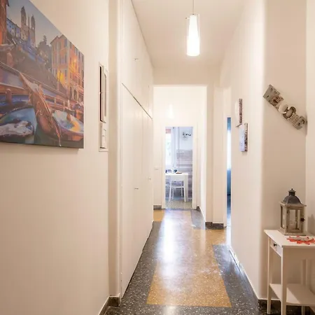 Traveller's In Gourmet District Near Center! Rome