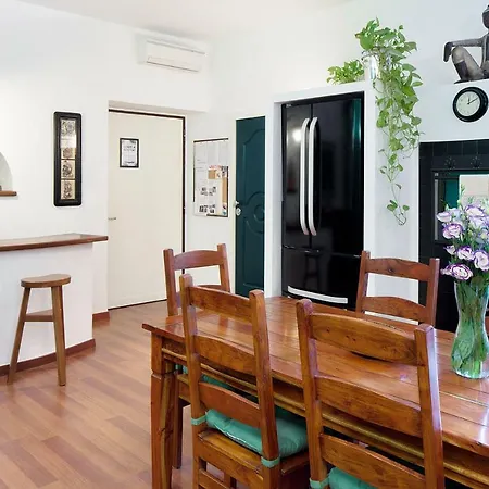 Bed & Breakfast Paola 2*