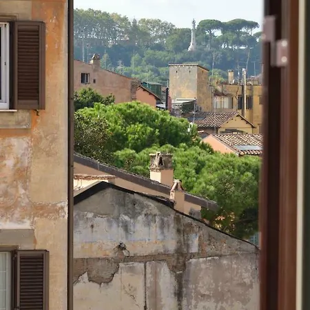 Livia - Trastevere *