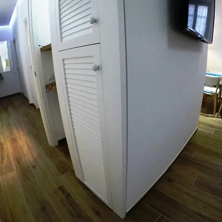 Apartment Poliziano Rome