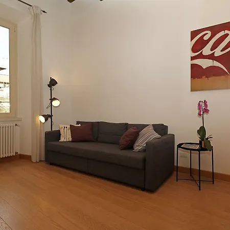 Croce 77 Central Apartment