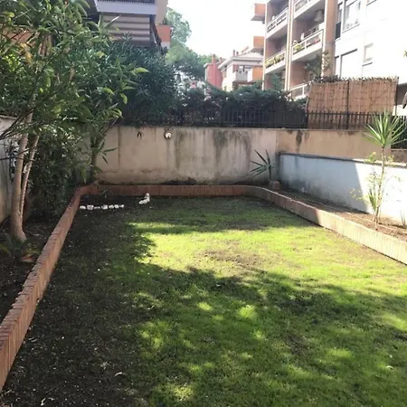155 Via Sestio Calvino Appartamento Roma