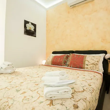 St. Peter Station Apartment