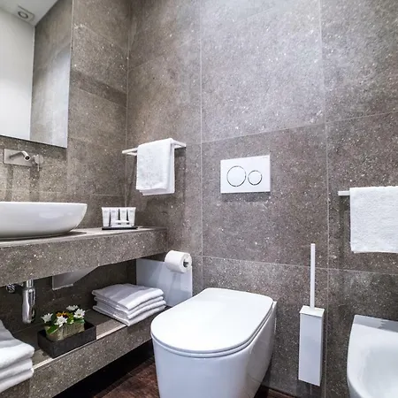 Youroom Carrozze 3*