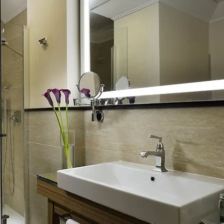 Hotell Deco Rom