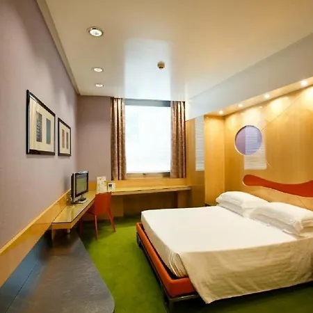 Hotel Albani 4*