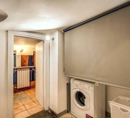Apartment La Casa A Monti Rome