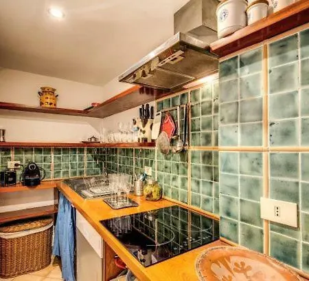 Apartment La Casa A Monti Rome