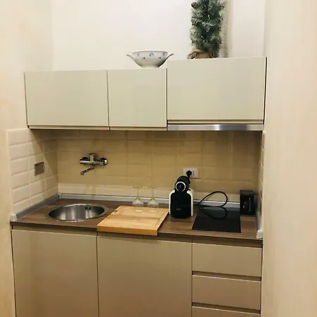 Luxury Frattina 34 Anelli * Roma