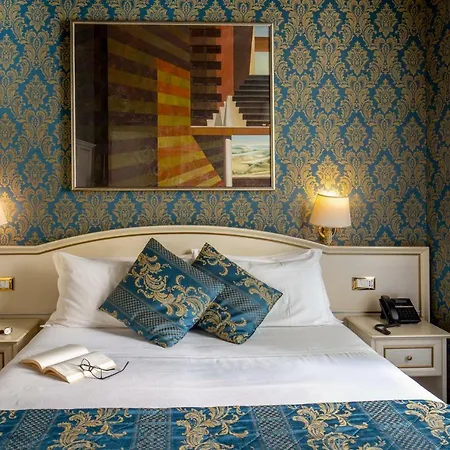 Residenza Canova Tadolini - Guest house