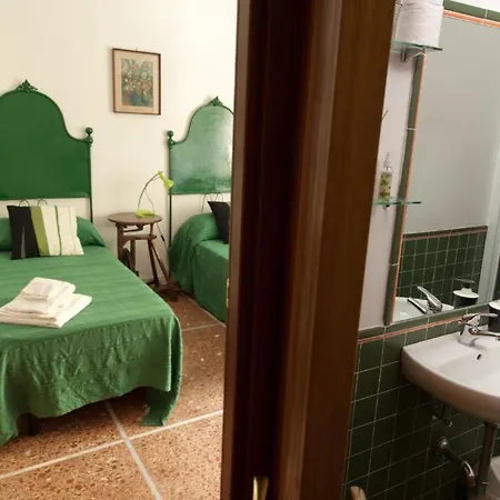 Bed and Breakfast 2 Passi Da 2*