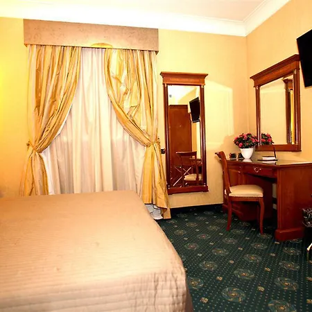 Bed & Breakfast Luxury H 2000 3*