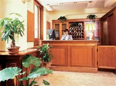克里斯酒店