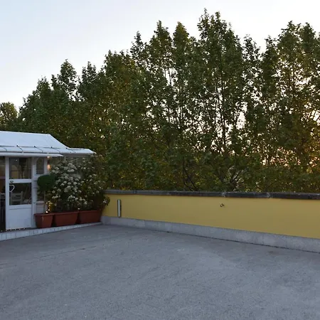 Quodlibet Bed & Breakfast 2*