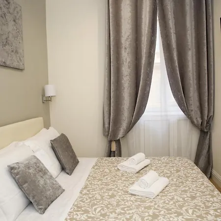 Vatican Comfort Suites Guest house