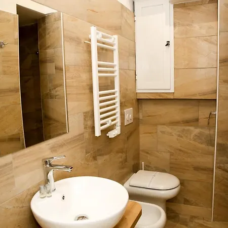 Vatican Comfort Suites Guest house