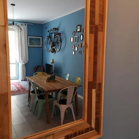 Interno Otto *