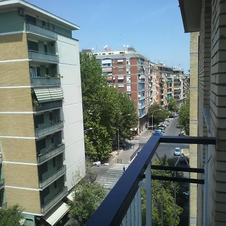 Garbatella Chippendale Apartment