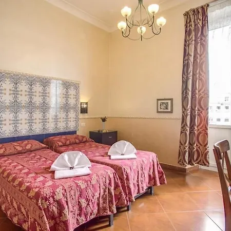 Picasso Hotel *