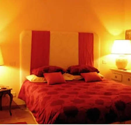 Domus Pinciana Bed & Breakfast 3*