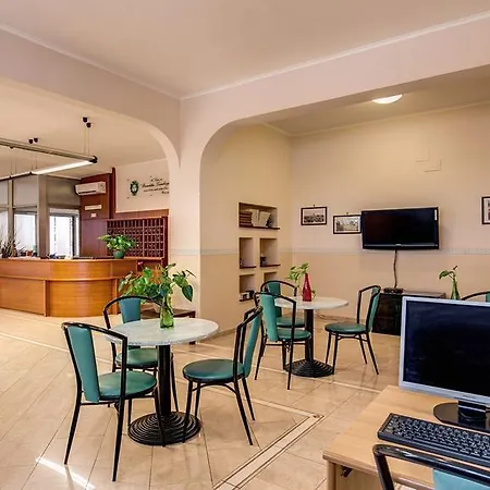 Casa Per Ferie Benedetta 3* Rome