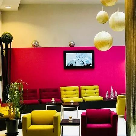 Western Cinemusic Hotel Roma