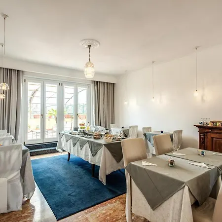 Comfort Astoria Palace Отель типа 
