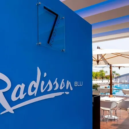 Radisson Blu Es. Hotel, Hotel