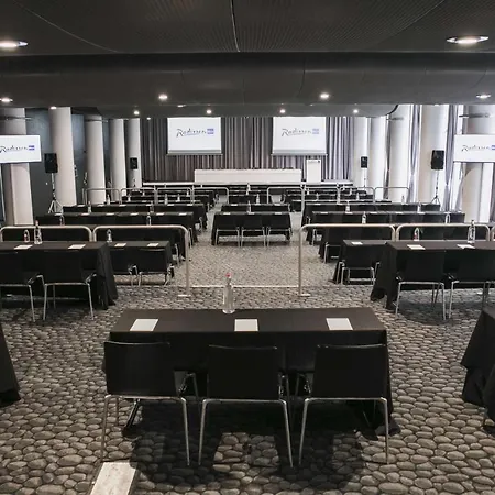 Hotel Radisson Blu Es. Hotel, 5*