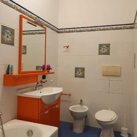 Luzzatti Hostel Řím