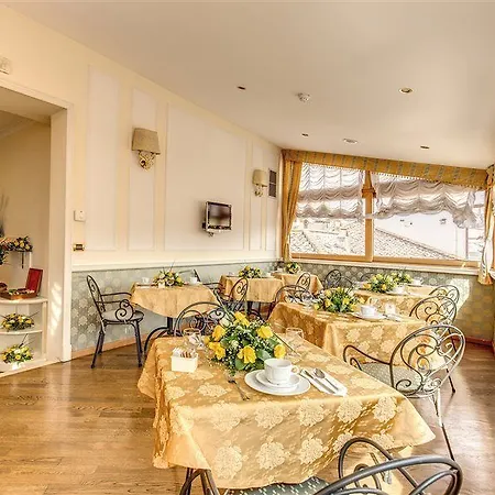 La Lumiere Di Piazza Di Spagna Hotel